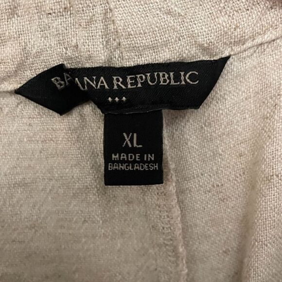 Banana Republic | Women's Linen-Blend Pull-On Shorts - Picture 2 of 5